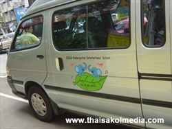 รับติดสติกเกอร์ติดรถยนต์12